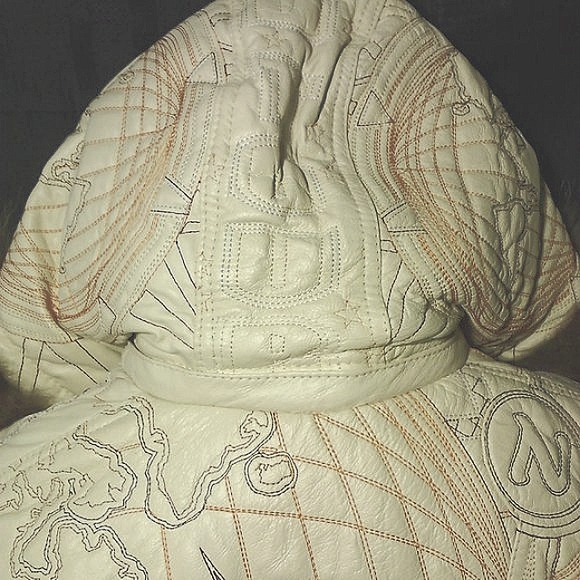 World Tour Embroidered Graphics Removable Hooded Leather Jacket Men's 2XL Cream - Picture 10 of 13